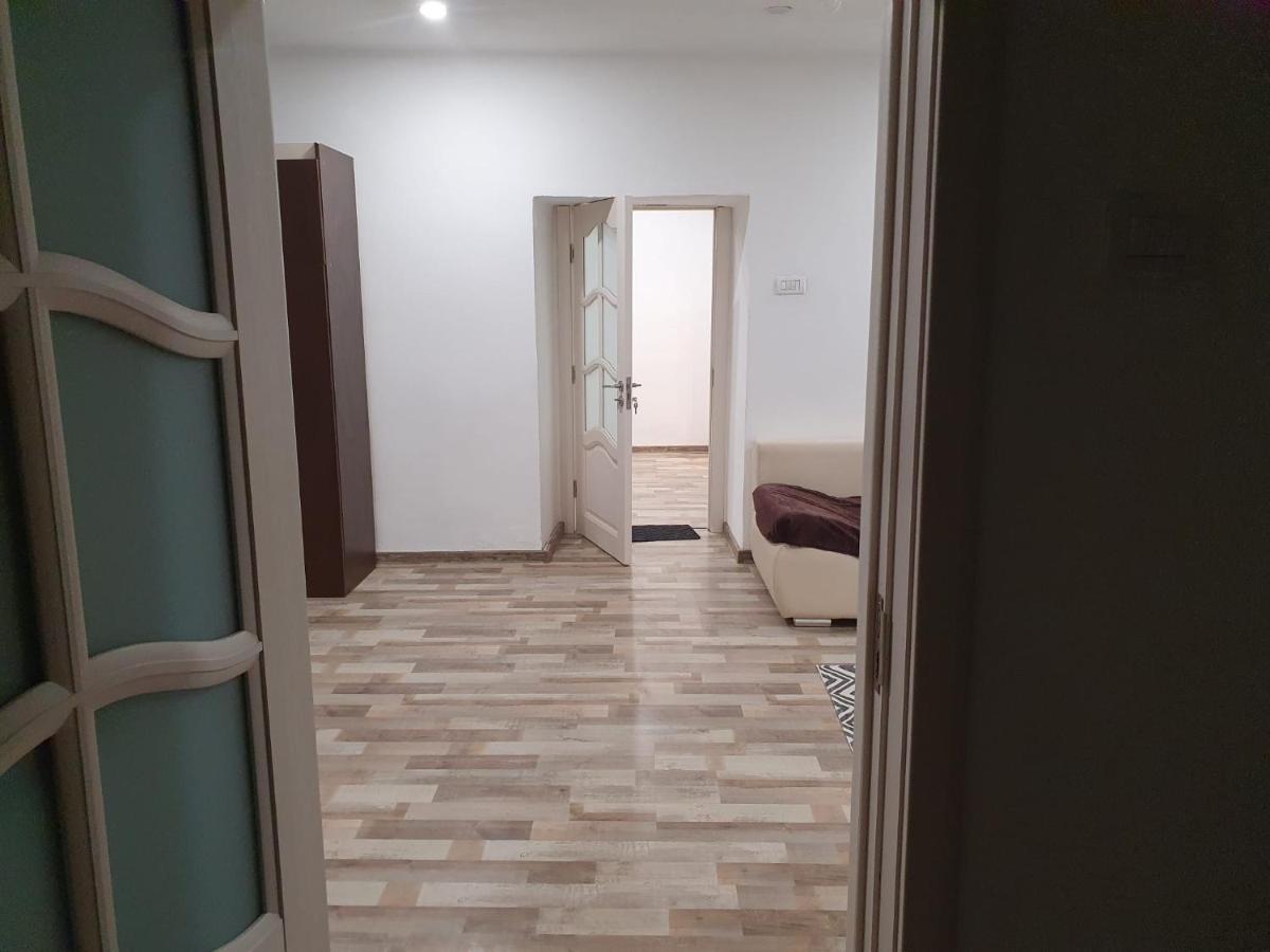 Apartament Diaconu Coresi Apartment บราชอฟ ภายนอก รูปภาพ